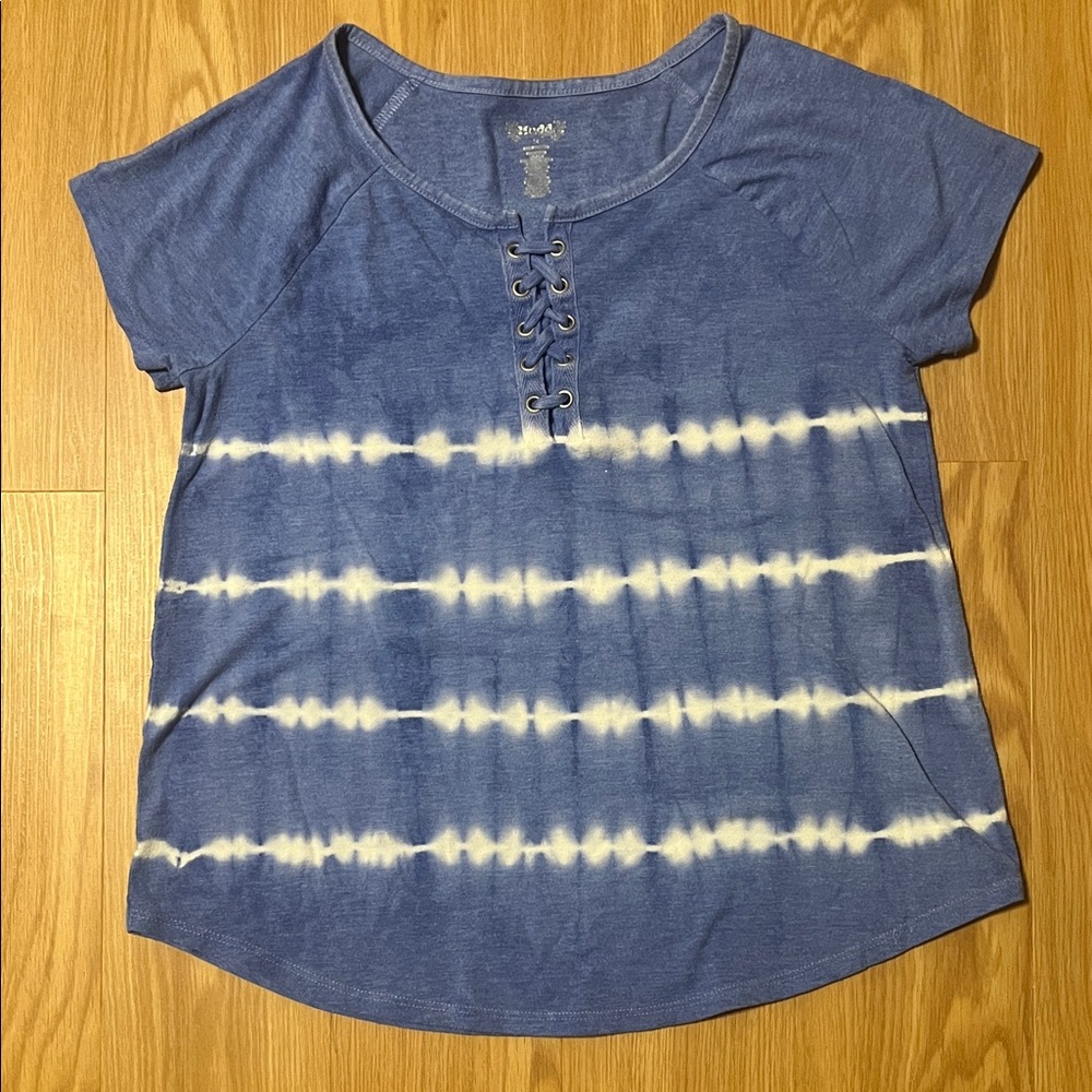 Mudd Blue and White Tie-Dye Lace-Up Short Sleeve Tee